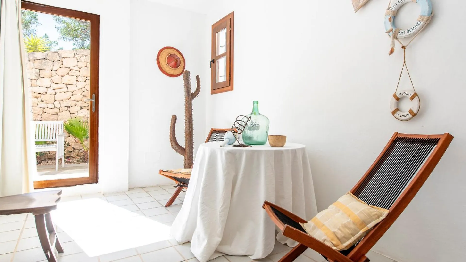 San Josep 6-Bed Villa Sleeps 14 Pool & Sea View