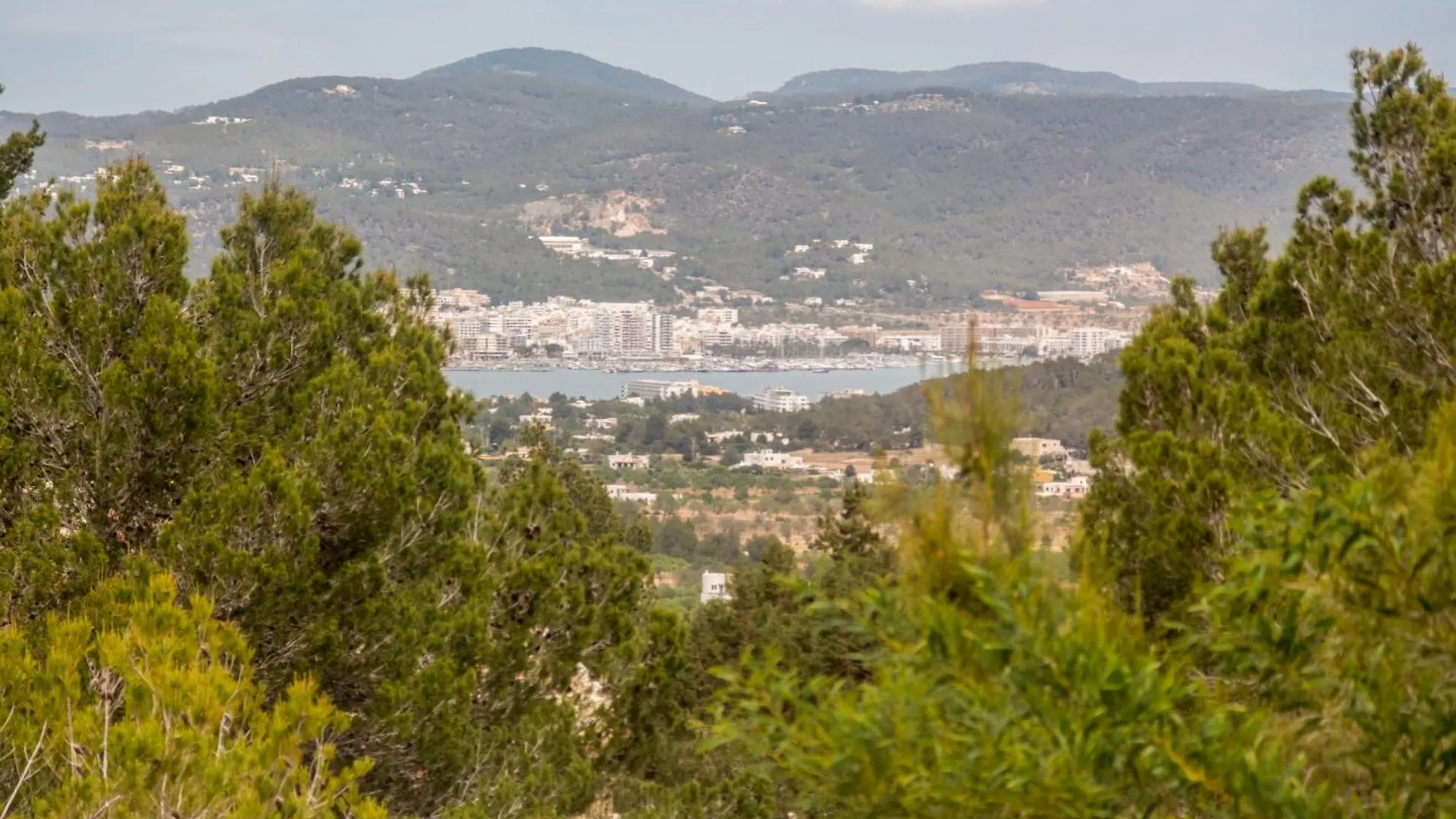 San Josep 6-Bed Villa Sleeps 14 Pool & Sea View