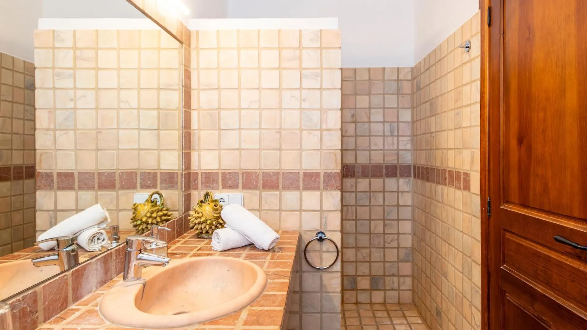 San Josep 6-Bed Villa Sleeps 14 Pool & Sea View