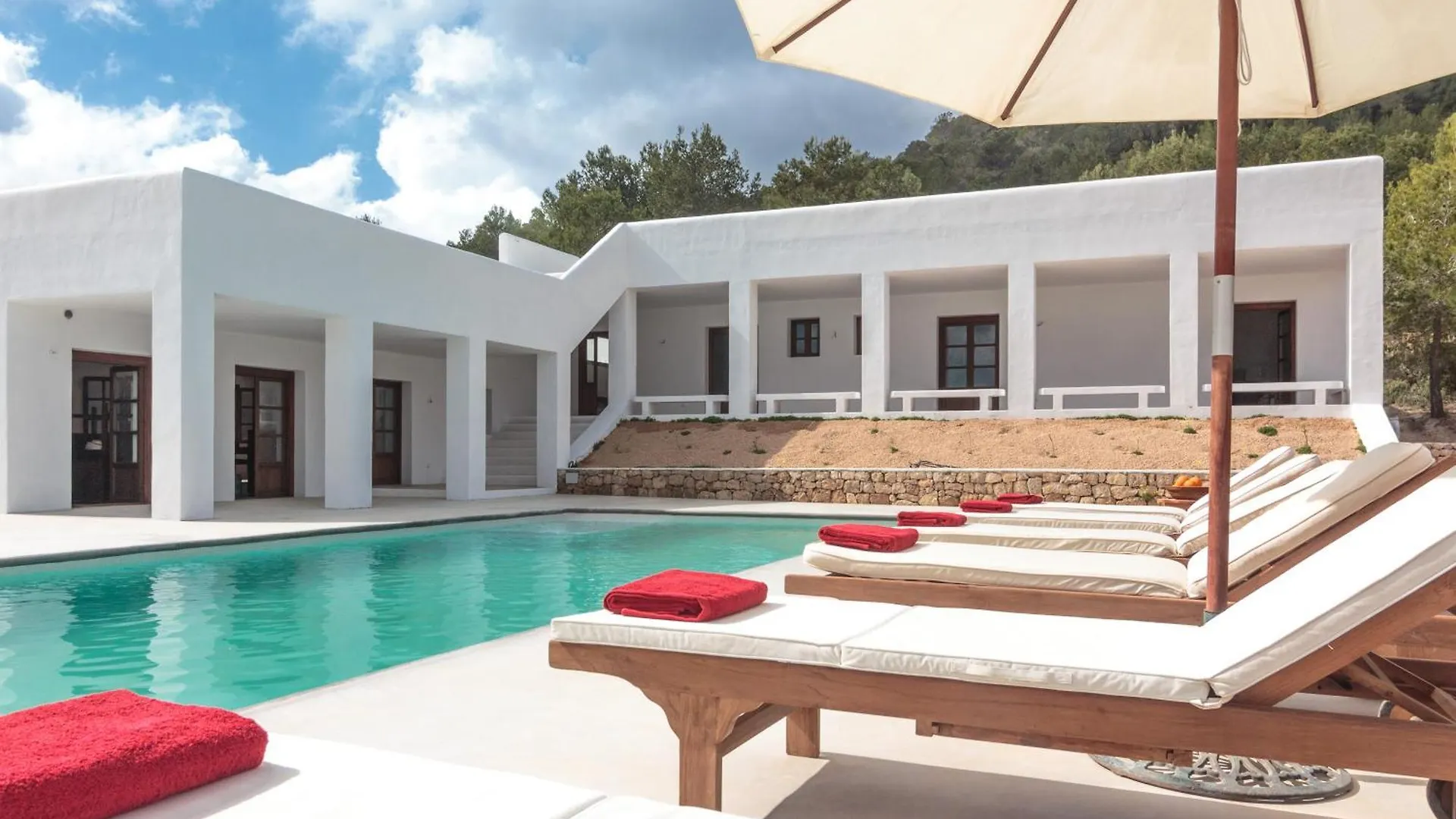 San Josep 6-Bed Villa Sleeps 14 Pool & Sea View location